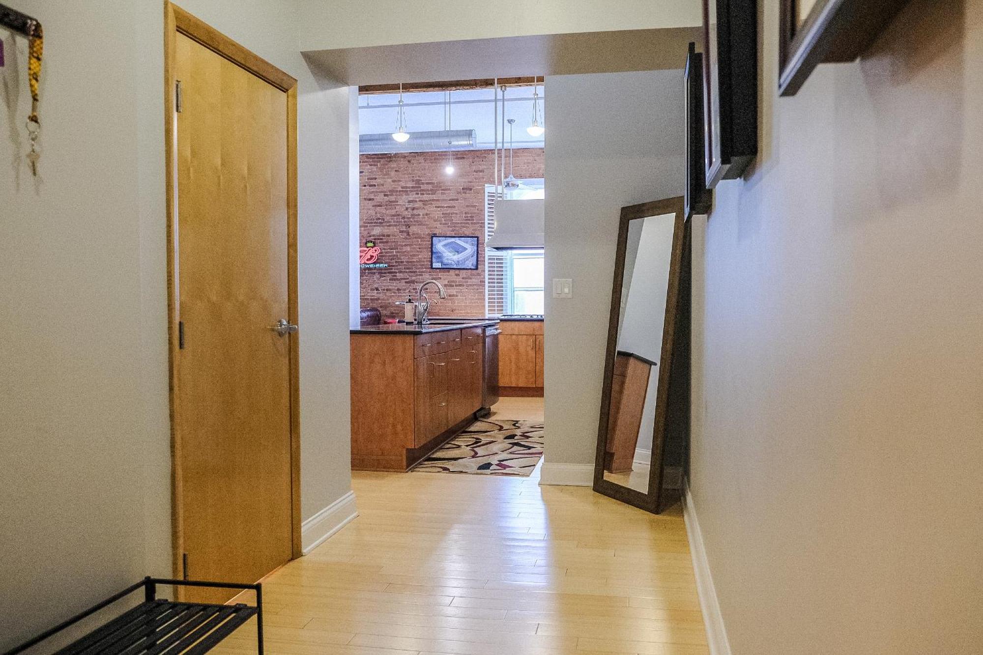 Modern Lofts Next To Georgia St. & Convention Ctr. Apartment Indianapolis Room photo